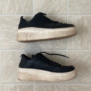 Thick Sole Tennis Shoes